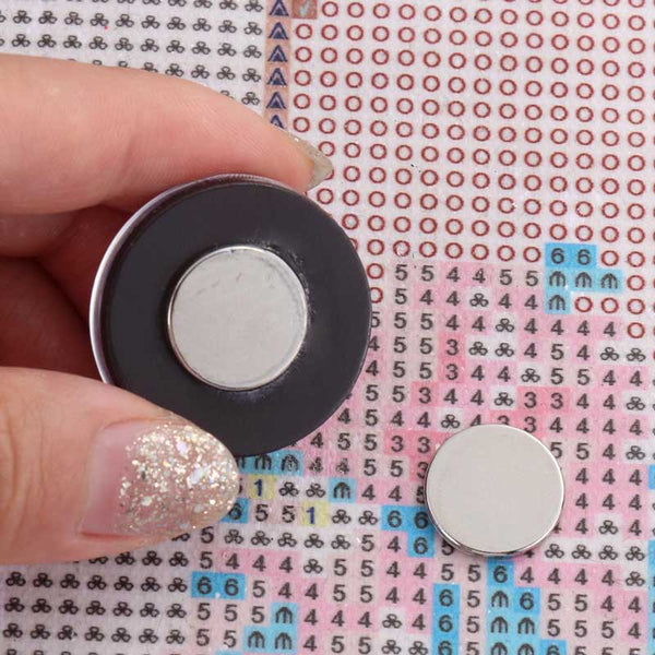 Diamond Painting Magnet Cover Holder / Deer 4 Designs Accessory