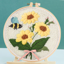 Load image into Gallery viewer, Punch Needle Kit - A Bee and Sunflowers