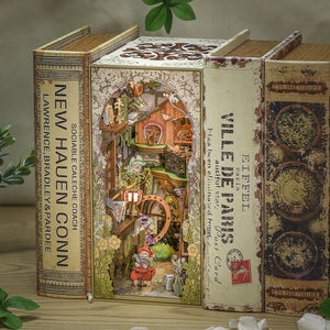 Book Nook Kit - Elves Paradise