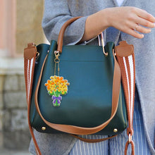 Load image into Gallery viewer, 5D Diamond Painting Keychain Flower Bouquet 5 Pieces