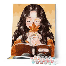 Load image into Gallery viewer, Woman reading a book