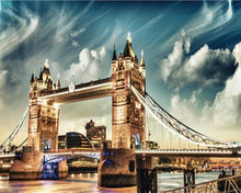 Load image into Gallery viewer, Paint by numbers | Magnificent London bridge | advanced cities | Figured'Art