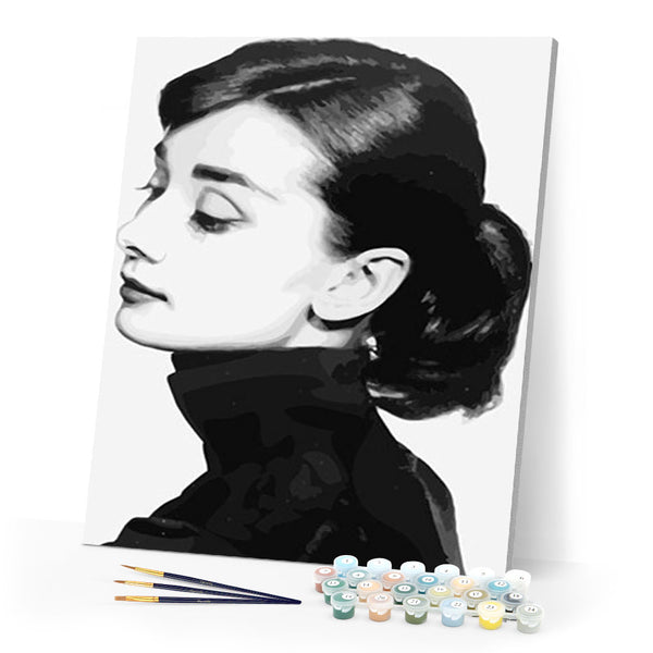 Paint by numbers | Woman wearing black clothes | easy portrait | Figured'Art