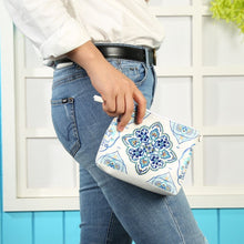 Load image into Gallery viewer, Diamond Painting Handbag - Moroccan Azure Tile