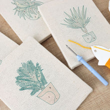 Load image into Gallery viewer, Punch Needle Kits (4 pieces) with frames - Plant Lover Set 2