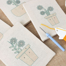 Load image into Gallery viewer, Punch Needle Kits (4 pieces) with frames - Blooming Mini Pots 2