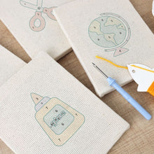 Load image into Gallery viewer, Punch Needle Kits (4 pieces) with frames - Crafty Tools