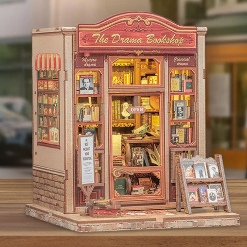DIY Book Nook Kit - The Drama Bookshop