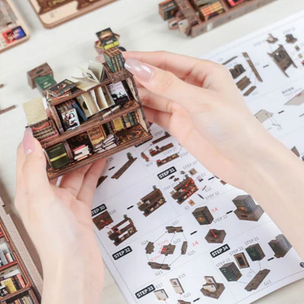 DIY Book Nook Kit - The Drama Bookshop