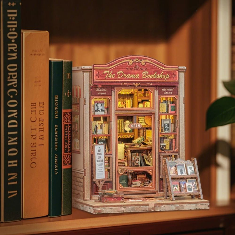 DIY Book Nook Kit - The Drama Bookshop