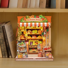 Load image into Gallery viewer, Kit Miniature House - The Greens' Grocery