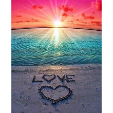 Load image into Gallery viewer, Diamond Painting - Love on the sand