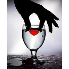 Load image into Gallery viewer, Diamond Painting - Heart in a glass