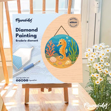 Load image into Gallery viewer, Diamond Painting on Wood Slice - Seahorse
