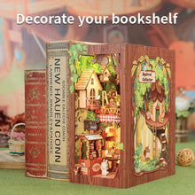 Load image into Gallery viewer, DIY Book Nook kit - Squirrel Collector