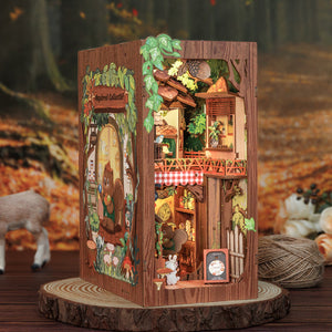 DIY Book Nook kit - Squirrel Collector