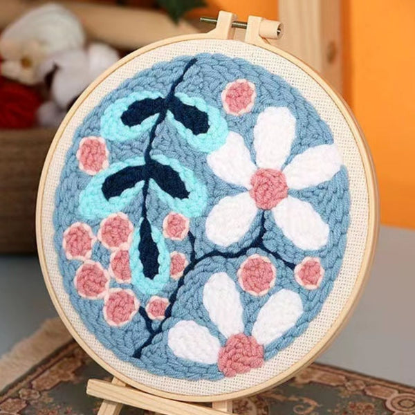 Punch Needle Kit - A Spread of White Flowers